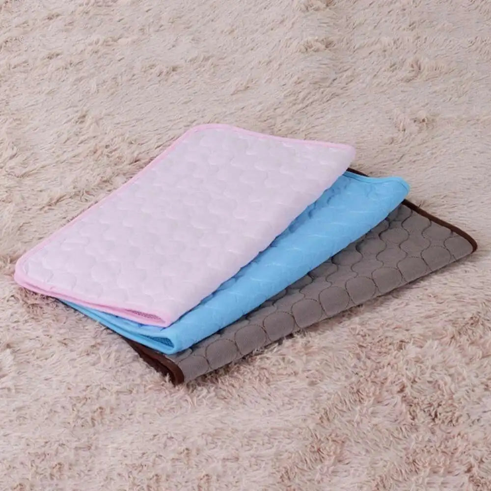 Washable Ice Silk Cooling Pet Mat for Dogs & Cats